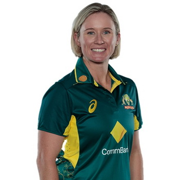 Beth Mooney Biography